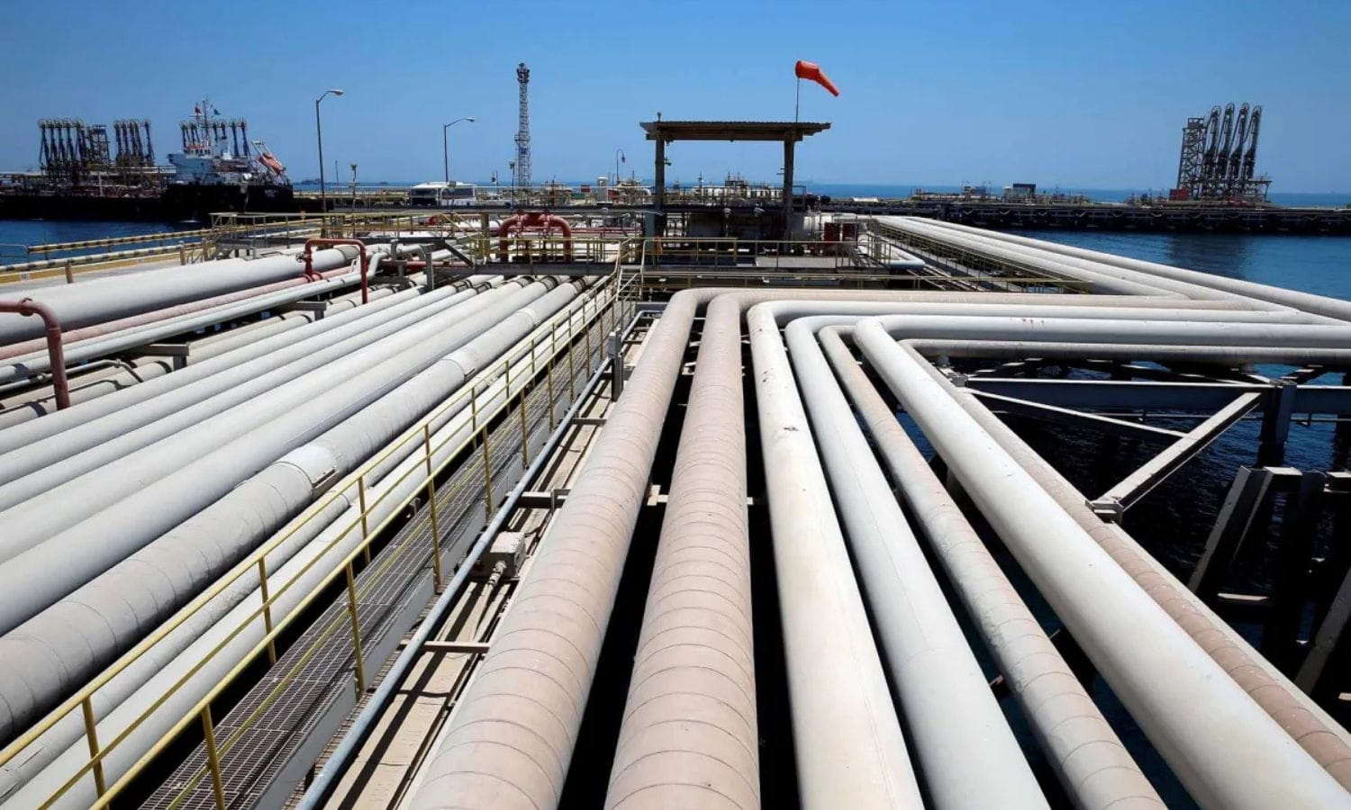 Suudi Arabistan’dan 10 milyon varillik petrol hedefi