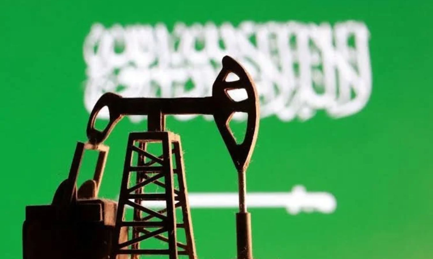 Suudi Arabistan’ın petrol ihracatı 5 ayın zirvesine çıktı