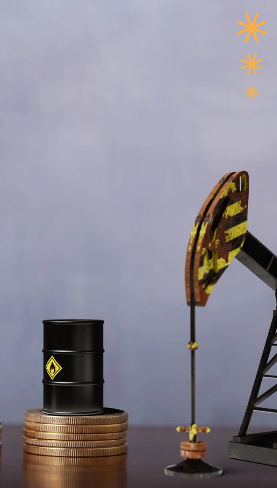 Suudi Arabistan'dan petrol fiyatında sürpriz indirim! 6 yılın en düşüğü
